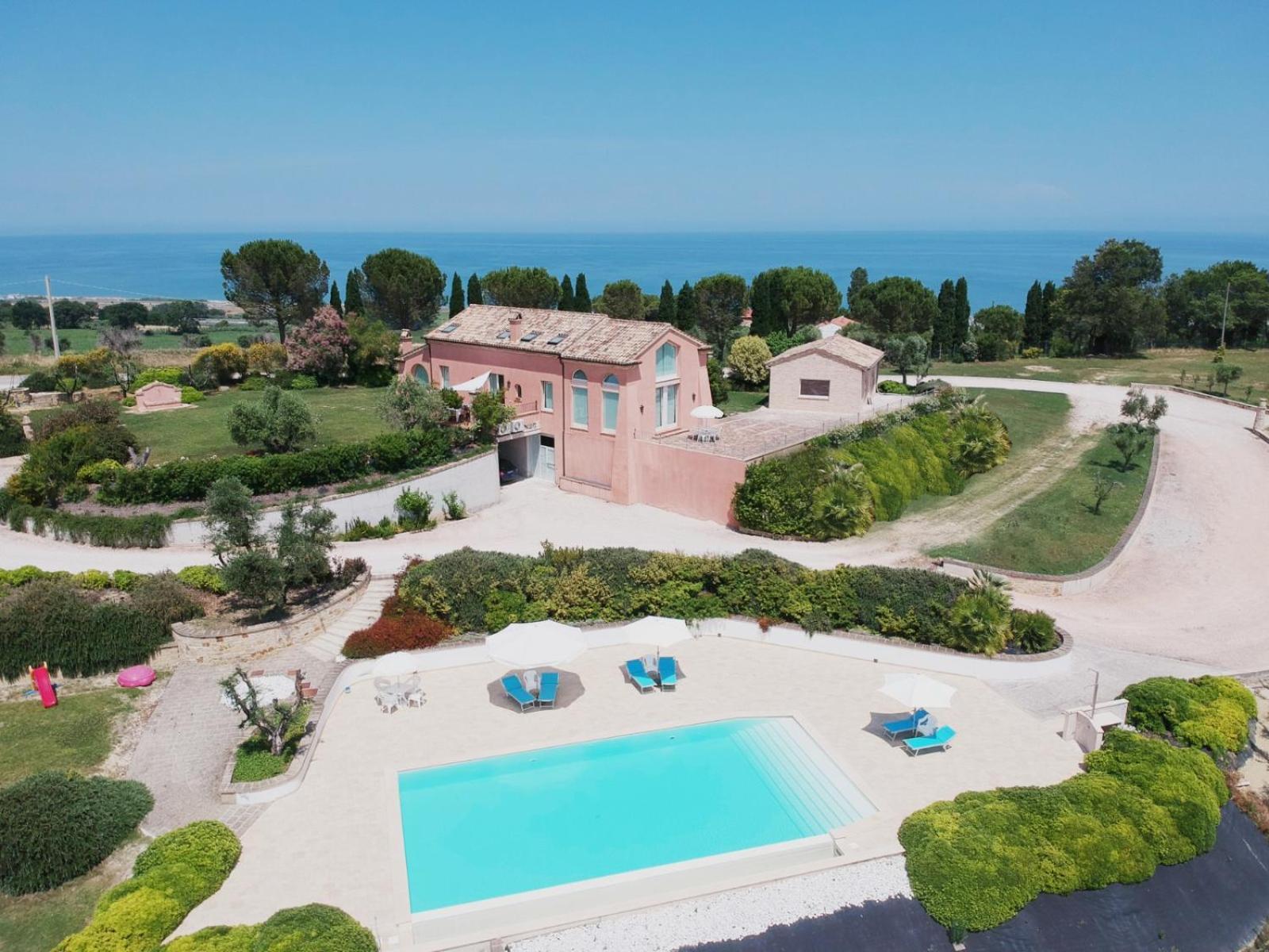 Bed and Breakfast Nontiscordardimé à Civitanova Marche Extérieur photo
